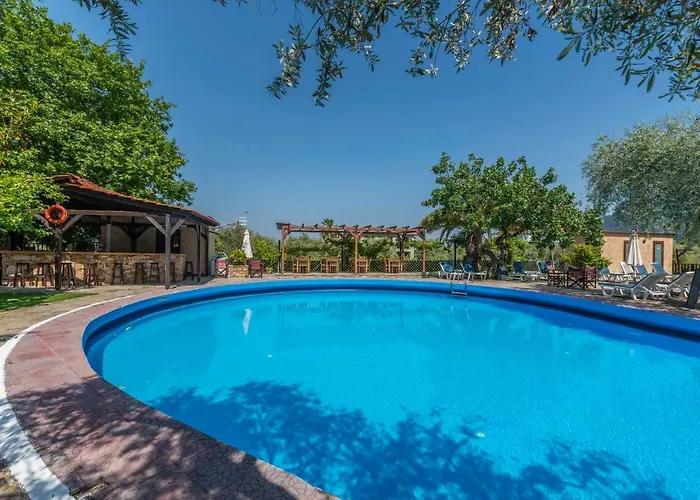 Ξενοδοχείο Natasa 3*